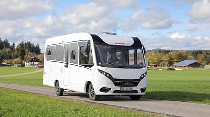Frontansicht, Außen, Trend, Integriert, Vollintegriert, Reisemobil, Straße Frontansicht, Außen, Trend, Integriert, Vollintegriert, Reisemobil, Straße