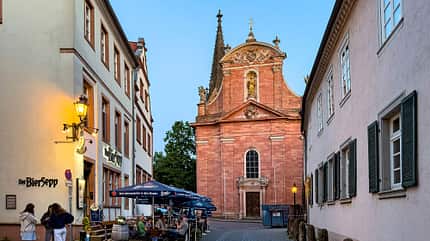 Altstadt, Fachwerkhäuser, Restaurant, Einwohner Altstadt, Fachwerkhäuser, Restaurant, Einwohner