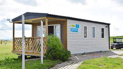 Strandhütte, Rezeption, Wiese, Natur Strandhütte, Rezeption, Wiese, Natur