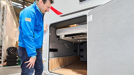 Garagenklappe, Bett Garagenklappe, Bett