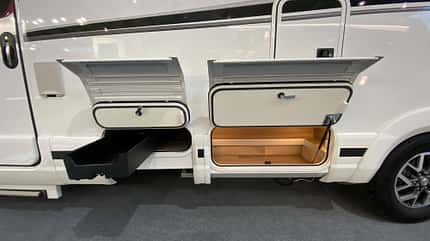 Kabe Imperial i790 LQB (2024) Kabe Imperial i790 LQB (2024) f