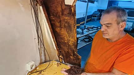 Mann, Aufbau, Latten, Abfallen Mann, Aufbau, Latten, Abfallen