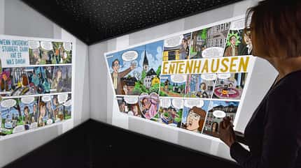 Erika-Fuchs-Haus, Lebensgeschichte Erika Fuchs Erika-Fuchs-Haus, Zeichnungen