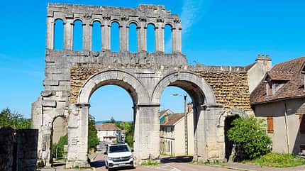 Caravan, Ruine, HŠuser, Himmel Caravan, Ruine, HŠuser, Himmel