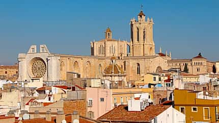 Costa Daurada, Die goldene Küste, Kathedrale, Tarragona Blick auf Dächer und Kathedrale von Tarragona.