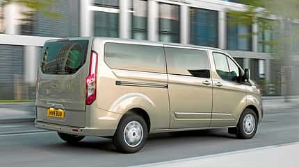 Kompakte Campingbusse Ford Tourneo Custom Heck