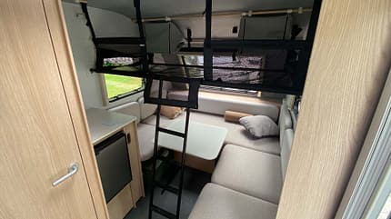 Adria Aviva Lite 300 LH (2025) Adria Aviva Lite 300 LH (2025)