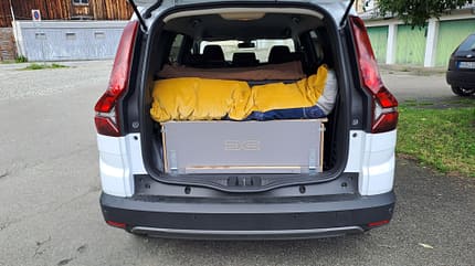 Dacia, Jogger, Microcamper, Car-Camping, Campingmodul, Dachbox, Kofferraum Box im Kofferraum