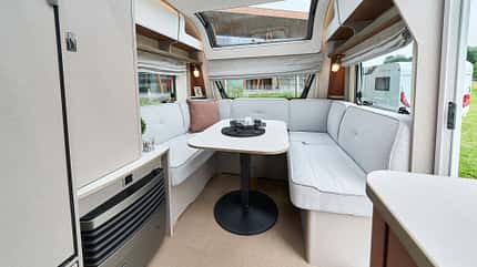 Buerstner Averso & Premio Skyline Buerstner Averso & Premio Skyline
