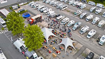 Technik Caravane Camp, Werksgelände