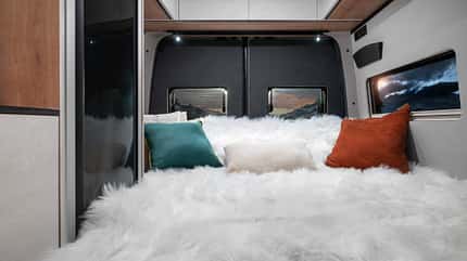 Globe-Traveller Falcon 2YS Globe-Traveller Falcon 2YS