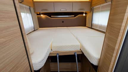 Knaus Van TI Plus 650 MEG Platinum 4x4, Hymer ML-T 570 Crossover Knaus Van TI Plus 650 MEG Platinum 4x4, Hymer ML-T 570 Crossover