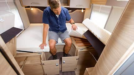 Knaus Van TI Plus 650 MEG Platinum 4x4, Hymer ML-T 570 Crossover Knaus Van TI Plus 650 MEG Platinum 4x4, Hymer ML-T 570 Crossover
