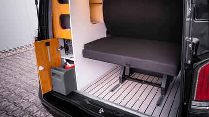 Campermeyer, Vito, Modelljahr 2025, Campingbus, Heck, Frischwasser Campermeyer Vito (2025) Heck offener Schrank