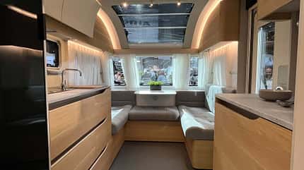 Adria Adora Oxford Edition (2025) Adria Adora Oxford Edition (2025)