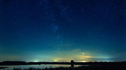 Niederlande, Friesland, Advertorial toller Nachthimmel im Nationalpark Lauwersmeer