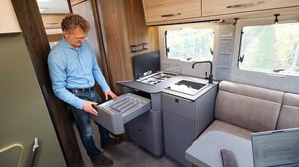 Eura Mobil Integra Line GT (2025) Eura Mobil Integra Line GT, Küche, Schubladen