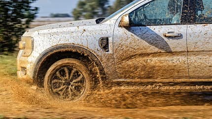 Toyota Hilux, AT Reifen, Schlamm Toyota Hilux, AT Reifen, Schlamm