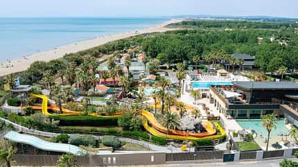 Campingplatz, Badeanlage, Palmen, BŠume, KŸste, Sand, Meer Campingplatz, Badeanlage, Palmen, BŠume, KŸste, Sand, Meer