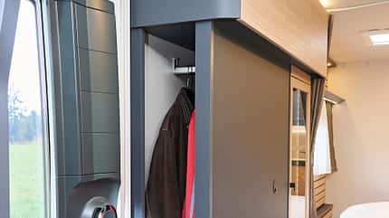 Hobby Maxia 660 WQM (2025) Hobby Maxia 660 WQM (2025) Garderobe f