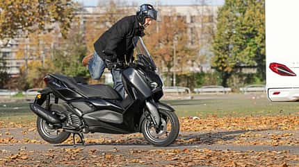 Yamaha Motorroller Test