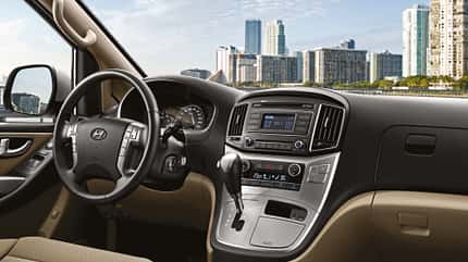 Hyundai H-1 2018 Cockpit