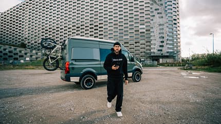 Vagabond Vans, Vabo Vision Copenhagen, Campingbus, Messe, Querbett, Messestand, Daenemark, Tour Vabo Vision Copenhagen auf der CMT 2025 Vagabond Vans in Daenemark