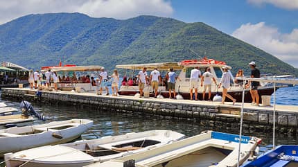 stellplatz-tipp, montenegro, camper-stop-xl Ausflugsboote