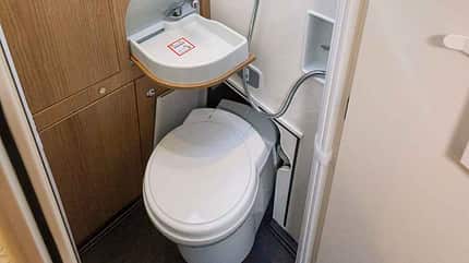 f_Malibu GeniusIPO, Toilette, Waschbecken, Bad f_Malibu_Genius_IPO Toilette