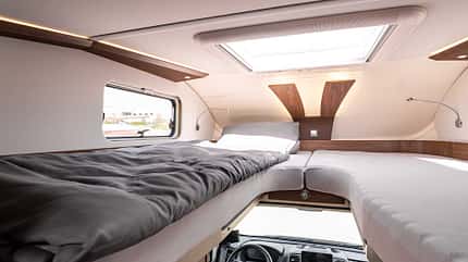 A 740 Bett