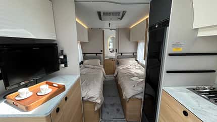 Wohnwagen, Innen, Küche, Betten Wohnwagen, Innen, Küche, Betten