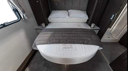 i_Buccaneer_Commodore_Bett