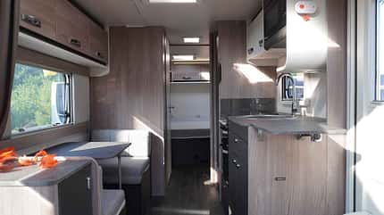 Swift Sprite Quattro, Mittelgang, Schlafzimmer, Heck f_Swift_Sprite_Quattro_Mittelgang