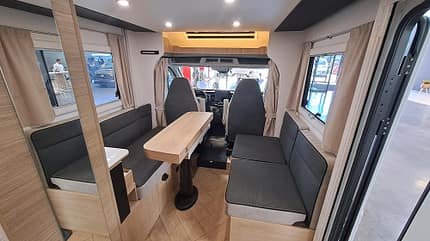 Challenger, S294, Slim-Teilintegrierter, Sport Edition, Innenraum Challenger S294 Slim-Teilintegrierter Sport Edition Innenraum