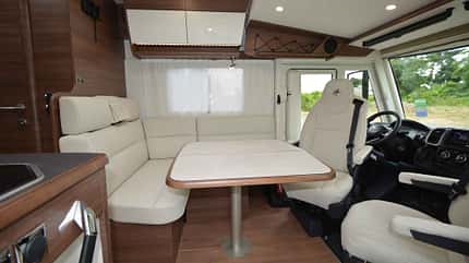 Rapido-850F, Wohnraum, Sitzgruppe f_Rapido-850F_Sitzgruppe