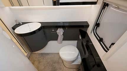 Hobby Toilette, Bad