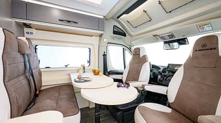 Randger R635, Sitzgruppe, Fahrerhaus i_Randger_R635_Sitzgruppe
