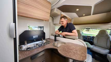 Bürstner Küche, Ausstattung, Reisemobil, Innenraum
