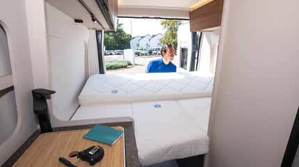 Campingbus Bett hinten, Campingbus