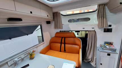 China-Womo, Van Gogh RV, China, Wohnmobil, Teilintegrierter Van Gogh RV aus China auf dem Caravan Salon 2025