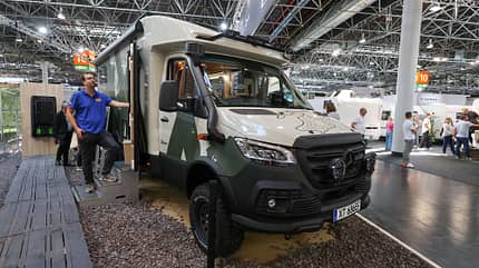 Campervan, Offroad Frontansicht, Campervan, Offroad