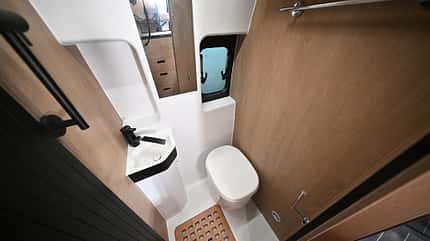 Julia Acatama, Toilette, Dusche, Bad f_Julia-Acatama_Bad
