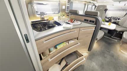 Dethleffs Esprit I 7150-2 DBM, Innenraum, Seitenküche f_Kauftipp_Integrierte_Dethleffs_Esprit_Innen