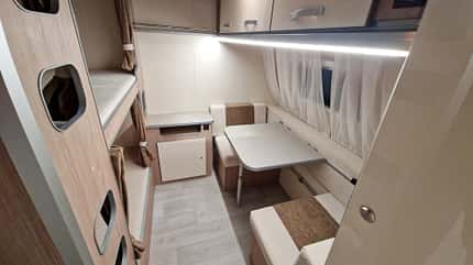 Across Car Premium 780 CDL, Caravan, Kinderzimmer