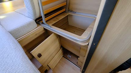 f_Itineo-JC-740_Stauraum