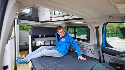 Ford Nugget, Bett, Sitzgruppe