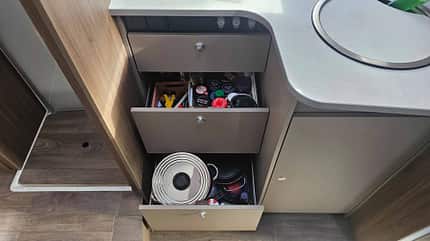 Wohnmobil, Carado T447, Schublade, Stauraum, Küche