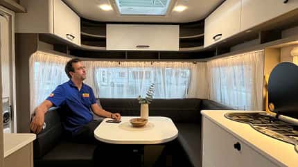 f_Dethleffs-C'Go-495_Sitzgruppe