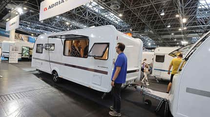 f_Adria_Adora_613_UT_MJ_Außenansicht