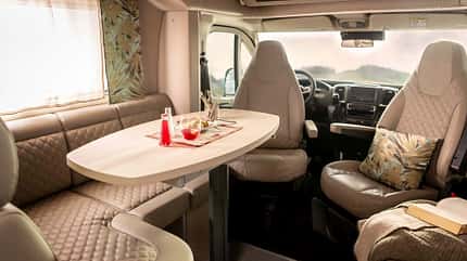 Wingamm Oasi 690 G Absolute Edition Teilintegrierter Wingamm Oasi 690 G Absolute Edition Teilintegrierter